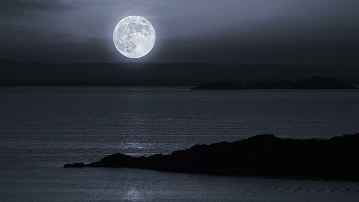 bulan purnama, langit, sinar bulan, atmosfer, laut, malam, tenang, bulan, langit malam, air, garis pantai, kegelapan, Wallpaper HD