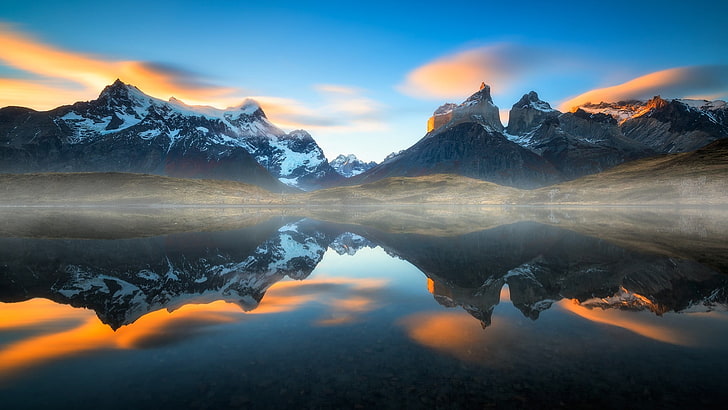 природа, мъгла, пейзаж, залез, планини, езеро, отражение, Torres del Paine, Чили, вода, снежен връх, облаци, циан, слънчева светлина, HD тапет