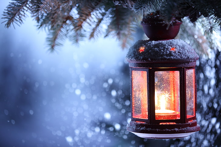 clear glass lamp, winter, snow, candle, lantern, New year, Merry Christmas, HD wallpaper