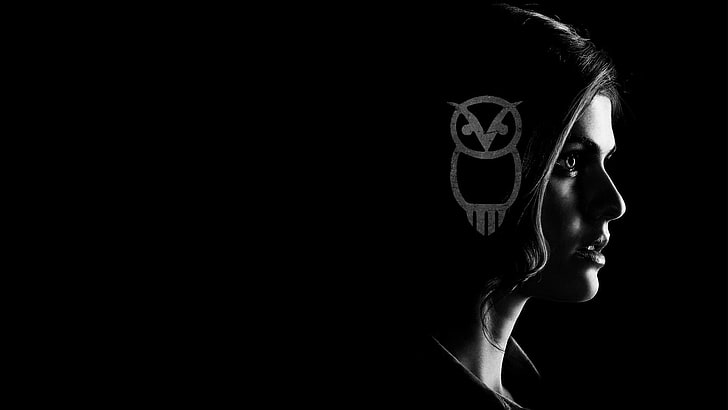 Alexandra Daddario, wanita, sederhana, gelap, latar belakang hitam, satu warna, burung hantu, Alexandra Daddario, Percy Jackson, profil, Wallpaper HD