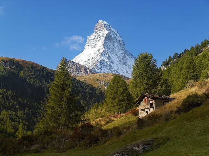 brązowo-biały betonowy dom, Matterhorn, Alpy, góry, przyroda, krajobraz, drzewa, Tapety HD