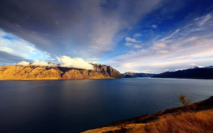 Lake Hawea Nya Zeeland-Bästa Scenery HD Wallpaper, Brown Mountain, HD tapet