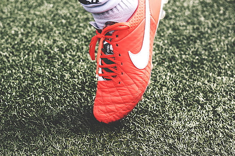 Nike, scarpe da calcio, prato, Sfondo HD HD wallpaper
