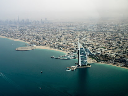 городской пейзаж, море, вид на вертолет, берег, здание, город, Бурдж аль Араб, Дубай, HD обои HD wallpaper