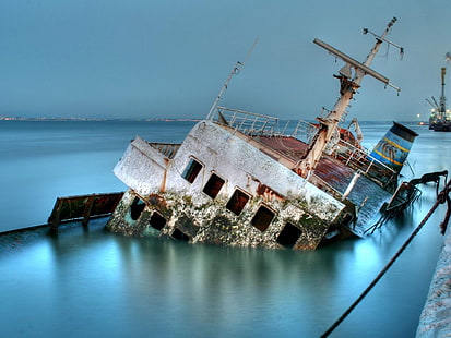 braunes Schiff, Eis, Schiff, sinkende Schiffe, Wrack, HD-Hintergrundbild HD wallpaper