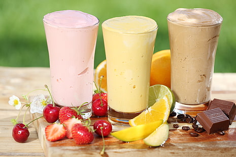 dois copos claros, frutas, chocolate, frutas, frutas cítricas, milk-shake, HD papel de parede HD wallpaper