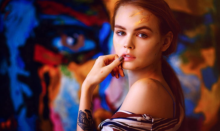 look, girl, face, sweetheart, model, paint, hand, portrait, lips, artist, beautiful, shoulder, tattoo, Rus, grimy, Anastasia Shcheglova, in the paint, HD wallpaper