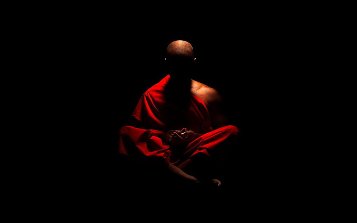 Mönch betet Tapete, Meditation, spirituell, Buddhismus, einfacher Hintergrund, schwarzer Hintergrund, Männer, HD-Hintergrundbild