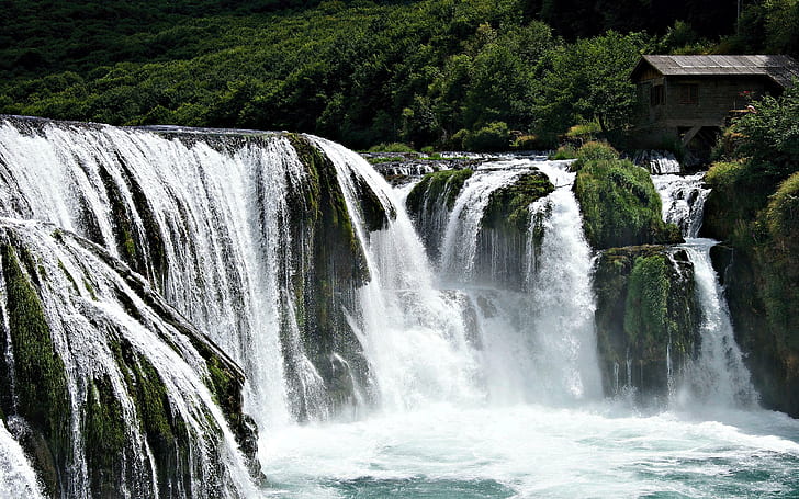 Зеленый водопад, водопады, мельница, склон холма, природа, зеленый, красивый, водопад, вода, лес, чистый, нежный, 3d и аннотация, HD обои