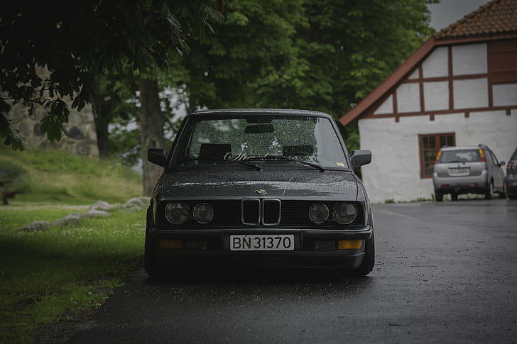 BMW E28, Stance, Stanceworks, Static, Low, Savethewheels, Norway, Rain, black bmw car, bmw e28, stance, stanceworks, static, low, savethewheels, norway, rain, HD wallpaper