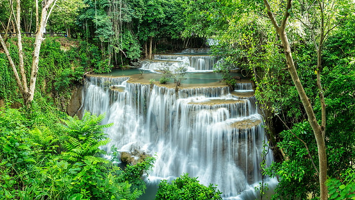 フアイメーカミンの滝、タイ、アジア、カンチャナブリ、フアイメーカミンの滝、クリーク、ストリーム、ツリー、シュート、滝、フアイメーカミンの滝、フアイメーカミンの滝、水域、緑の森、緑の葉、植生、自然、水、 HDデスクトップの壁紙
