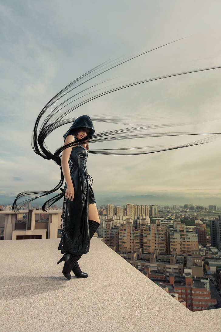 woman in black leather sleeveless dress standing on top of floor near city during daytime, Dark Angel, woman in black, leather, sleeveless, dress, on top, floor, city, daytime, KAREN, 桃園, Dark  Angel, Girl, Assassin, Wings, Cosplay, women, outdoors, one Person, HD wallpaper