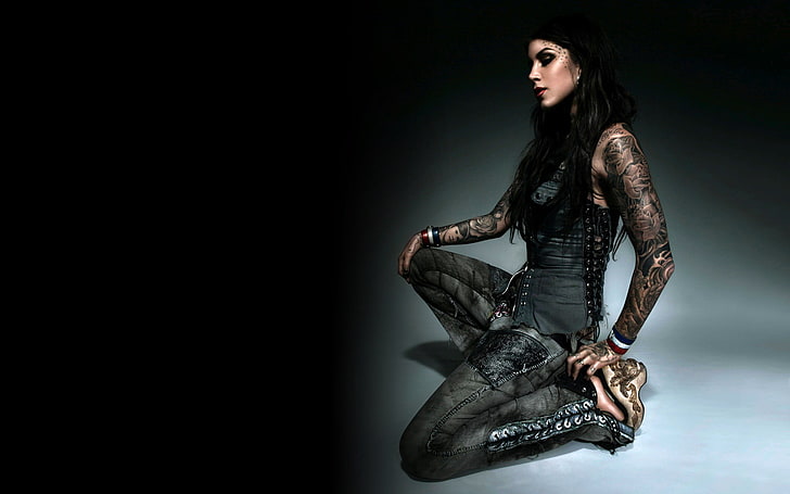 top senza maniche nero da donna, Kat Von D, tatuaggio, modello, donna, in ginocchio, scuro, Sfondo HD