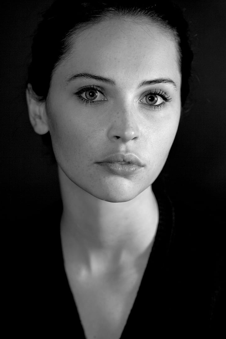 Felicity Jones, aktris, wajah, satu warna, closeup, Wallpaper HD, wallpaper seluler