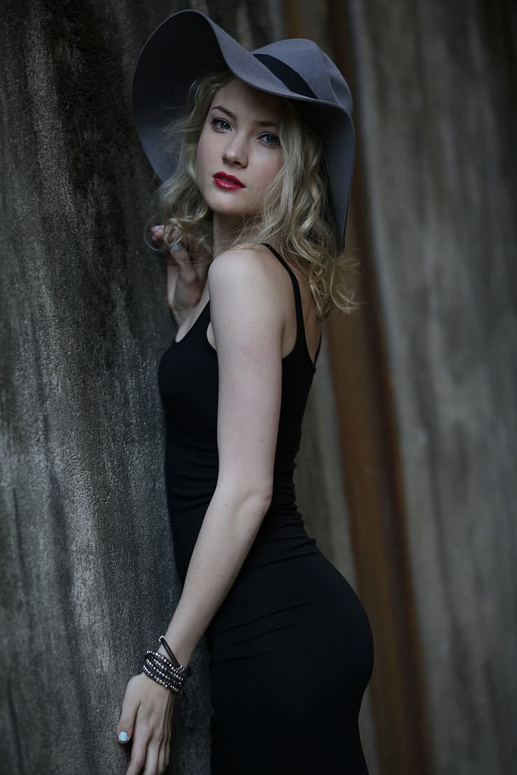 Skyler Samuels, actress, women, blonde, long hair, black dress, blue eyes, lipstick, women outdoors, HD wallpaper