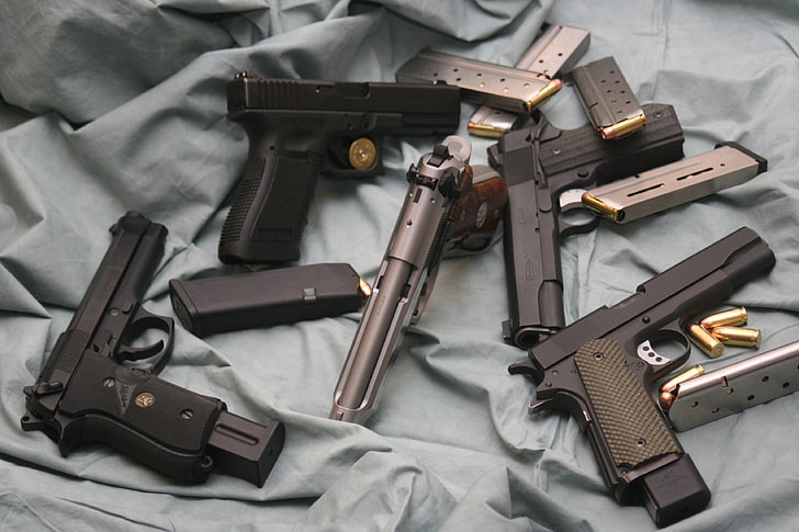 cinco pistolas semiautomáticas negras y grises, armas, pistolas, clips, Fondo de pantalla HD