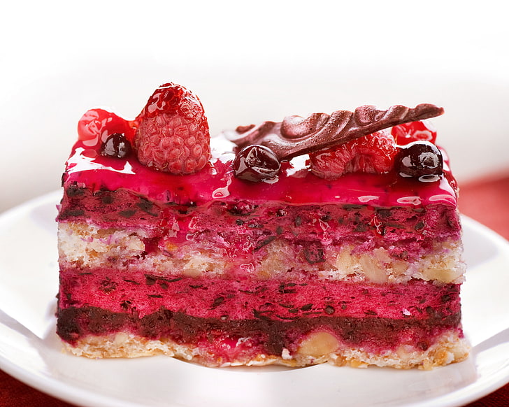 red strawberry cake, berries, raspberry, food, cake, nuts, dessert, cakes, sweet, glaze, HD wallpaper