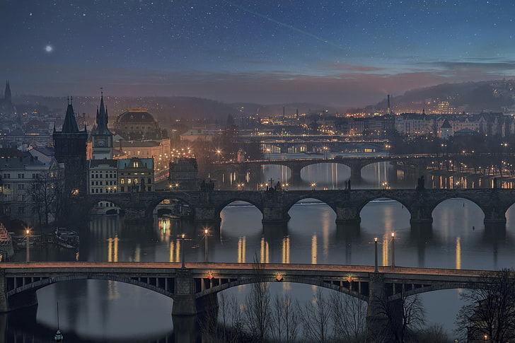 灰色のコンクリート橋、都市、プラハ、チェコ共和国、カレル橋、 HDデスクトップの壁紙