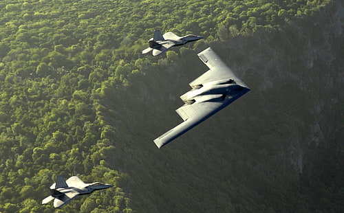 Stealth-Bomber und zwei Kampfjets, Bomber, Northrop Grumman B-2 Spirit, Luftwaffe, Flugzeug, Flugzeug, Militär, Stealth-Flugzeuge, HD-Hintergrundbild HD wallpaper