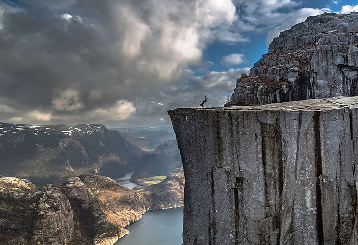 gunung coklat, alam, lanskap, fotografi, handstand, cliff, fjord, pegunungan, awan, batu, Norwegia, Wallpaper HD