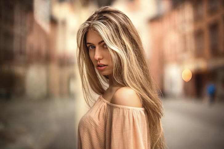 look, city, glare, sweetheart, model, portrait, colors, dress, blonde, light, beautiful, the beauty, shoulders, neckline, young, eyes, blue-eyed, cute, street, beauty, chic, nice, inspiration, bokeh, amazing, germany, perfect, gentle, spring, Sophie, long-haired, natural, available, Martin Kühn, Martin Kuhn, HD wallpaper