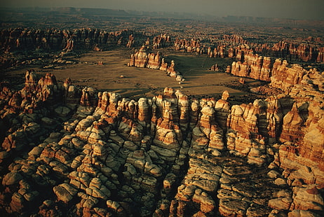 茶色の山脈、自然、風景、砂漠、岩の形成、キャニオンランズ国立公園、ユタ州、岩、 HDデスクトップの壁紙 HD wallpaper