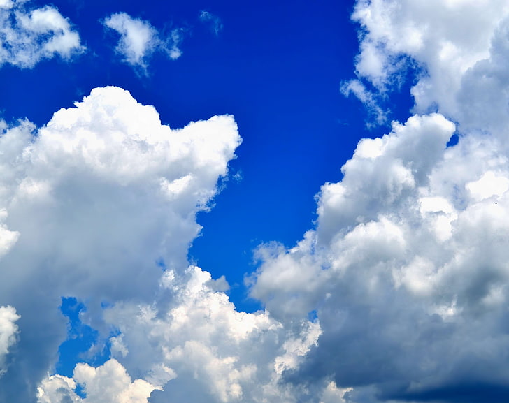Облаци HD тапет, бели облаци, природа, слънце и небе, пухкави, облаци, синьо небе, HD тапет