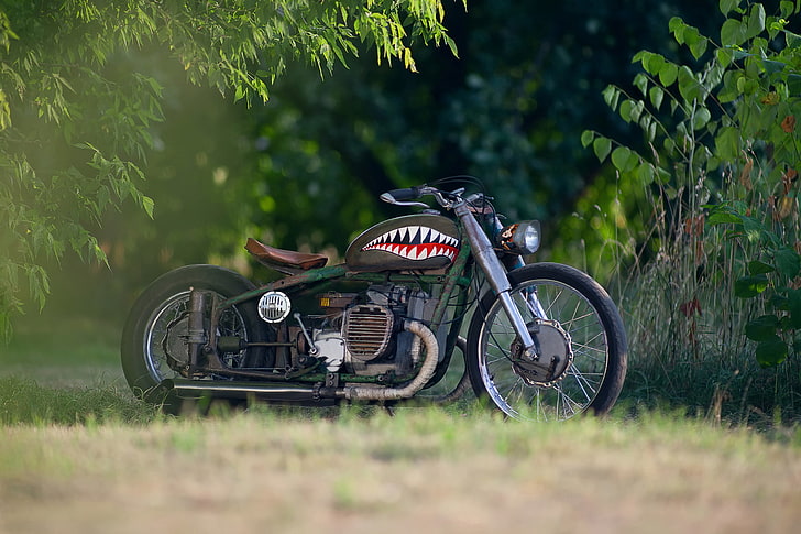 black bobber motorcycle, blur, base, motorcycle, steampunk, airbrushing, moto, bike, style, collection, custom, bokeh, heavy, Soviet, rat, private, retro., engines of war, the issue, 2014., M-72, 1941-1960гг., HD wallpaper