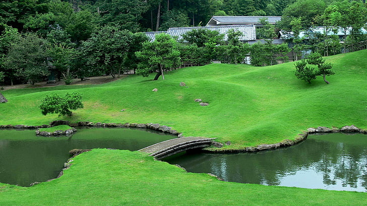 brown wooden arch bridge, bridge, stream, Japan, garden, lawn, HD wallpaper