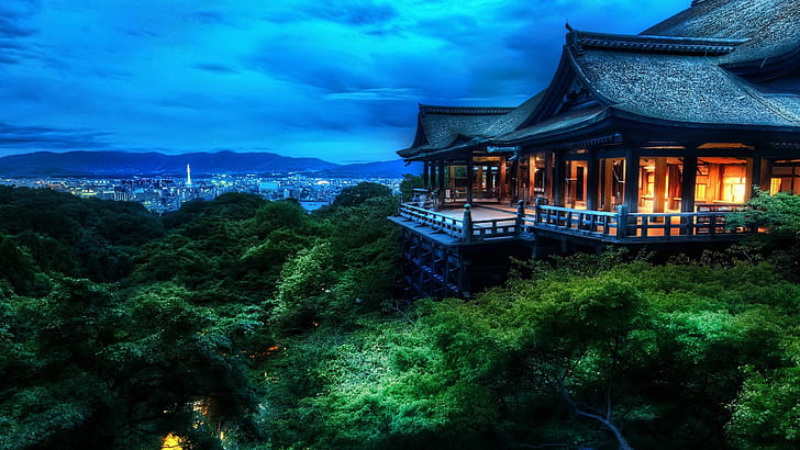 Kiyomizu-Dera Kyoto Building HD, casa de madera negra en árboles forestales verdes, arquitectura, edificios, luces de la ciudad, paisajes urbanos, nubes, kiyomizu-dera, kyoto, noche, Fondo de pantalla HD