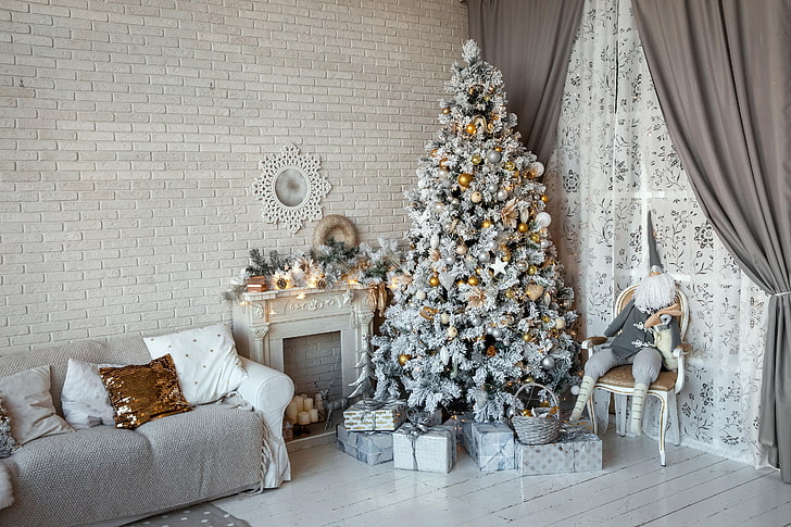 white Christmas tree, sofa, wall, toys, tree, interior, Christmas, gifts, New year, fireplace, curtains, dwarf, HD wallpaper