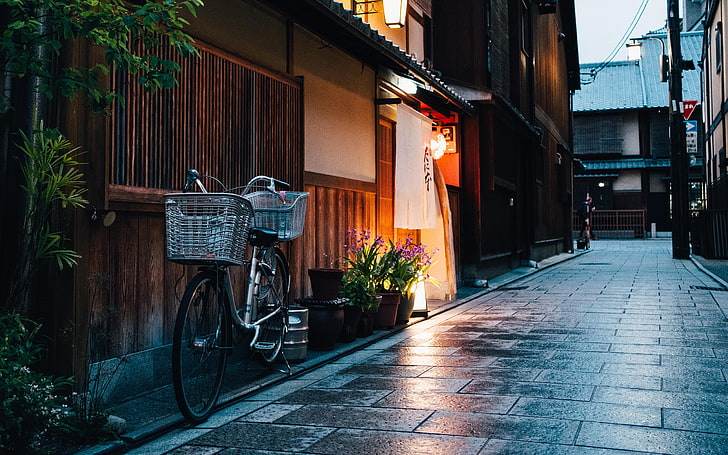 велосипед, паркиран близо до къща, улица, Япония, къща, велосипед, HD тапет