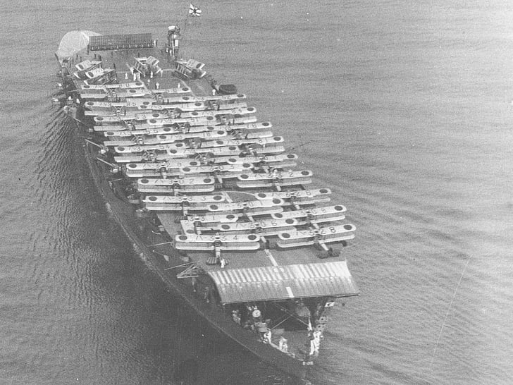 السفن الحربية والبحرية اليابانية وحاملة الطائرات وحاملة الطائرات اليابانية شينانو، خلفية HD