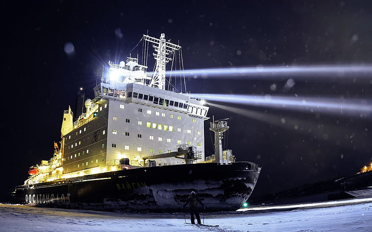 Antarctica, icebreakers, ship, ice, snow, cold, snowing, men, night, lights, Russian, Nuclear-powered icebreaker, HD wallpaper