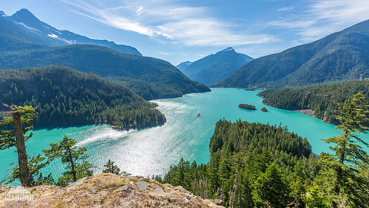ディアブロ湖は、ワシントン州北部の北カスケード山脈の貯水池ですアメリカ合衆国のデスクトップ壁紙Hd 2560×1440、 HDデスクトップの壁紙
