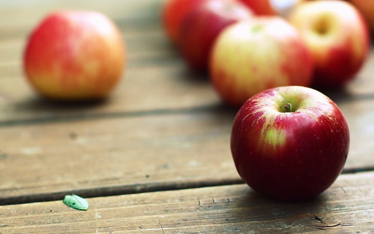 Äpfel, Holzoberfläche, Obst, HD-Hintergrundbild