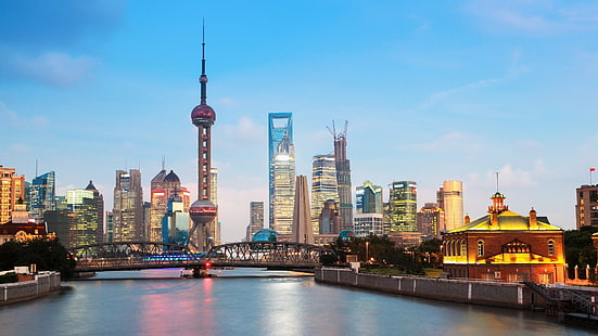 Oriental Pearl tower, architektura, pejzaż miejski, budynek, Szanghaj, Chiny, wieżowiec, rzeka, most, wieża, światła, miasto, Tapety HD HD wallpaper