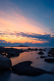 камъни, море, небе, вечер, крайбрежие, Средиземно море, HD тапет HD wallpaper