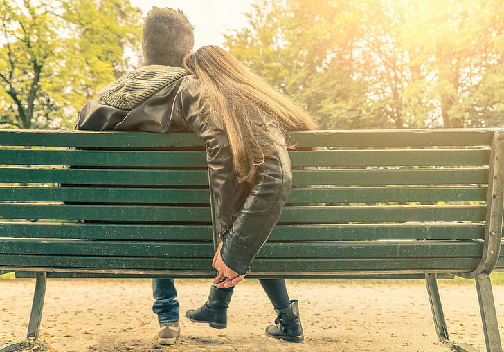 Romance on park bench, romance, date, girl, boy, park bench, HD wallpaper