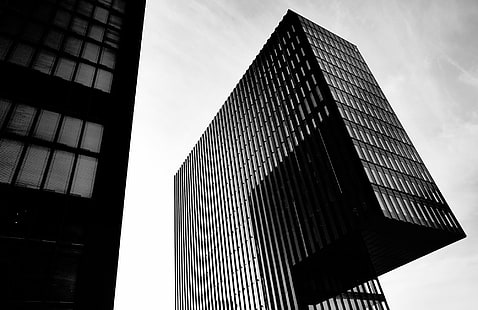 arranha-céus em escala de cinza, arquitetura, escala de cinza, Düsseldorf, minimalismo, preto e branco, arranha-céu, construído Estrutura, edifício Exterior, edifício de escritórios, moderno, urbano Cena, janela, cidade, negócios, HD papel de parede HD wallpaper