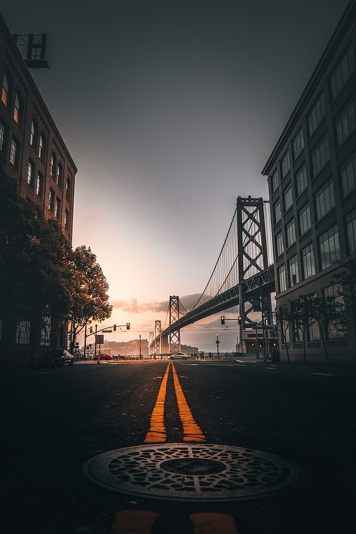 graues Mannloch, Straße, Markierung, Brücke, Gebäude, San Francisco, Vereinigte Staaten, HD-Hintergrundbild, Handy-Hintergrundbild