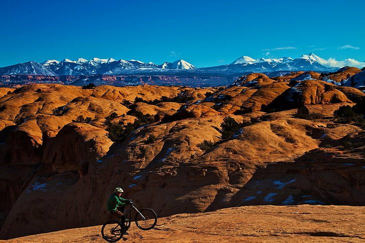 person riding bicycle on brown land within mountain range during daytime, Big Showoff, person, bicycle, brown, land, mountain range, daytime, moab  utah, landscape, mountain  biking, mountains, sals, stump, jumper, specialized, cool, epic, sports, sport, extreme, canon  eos  7d, canon 7d, tamron, mountain, nature, cycling, outdoors, adventure, scenics, desert, people, men, extreme Sports, HD wallpaper
