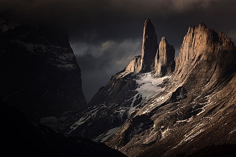 планини, облаци, тъмно, Чили, Торес дел Пайне, скала, снежен връх, природа, пейзаж, HD тапет HD wallpaper