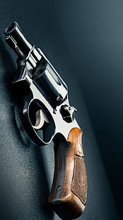 Munitionsrevolver, schwarz-brauner Revolver, Krieg & Armee, Pistole, Krieg, Armee, Kugeln, Revolver, HD-Hintergrundbild HD wallpaper