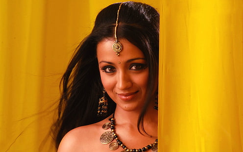 Trisha Krishnan, kalung hitam dan coklat manik-manik wanita, Selebriti Wanita, Trisha Krishnan, Wallpaper HD HD wallpaper