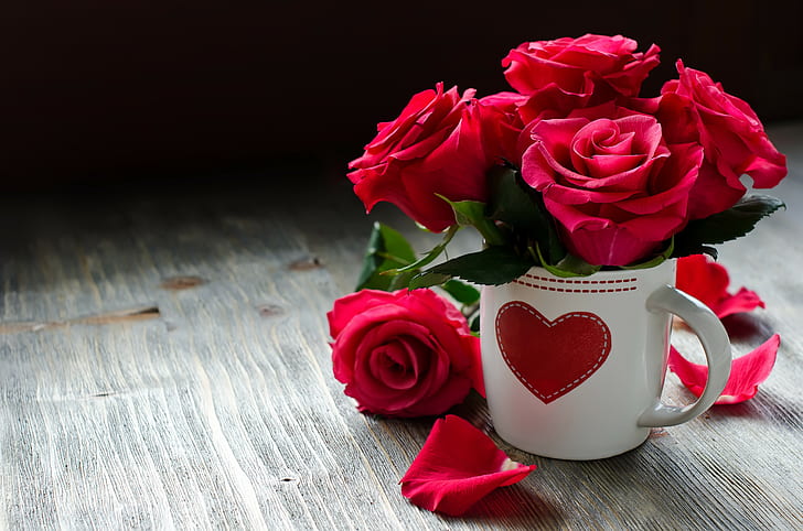 Roses, flowers, heart, red rose with white ceramic coffee cup, flowers, heart, roses, vase, love, HD wallpaper