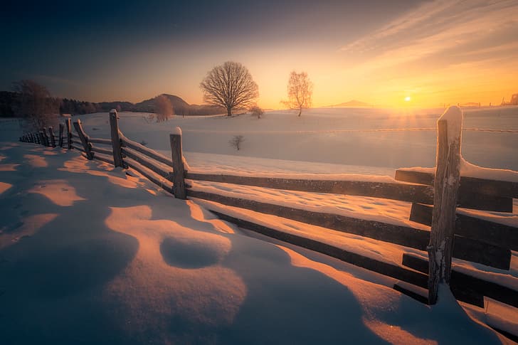 płot, fotografia, natura, zima, śnieg, pokryte śniegiem, zachód słońca, słońce, drzewa, krajobraz, na dworze, zimno, pole, Luboš Prchal, Tapety HD