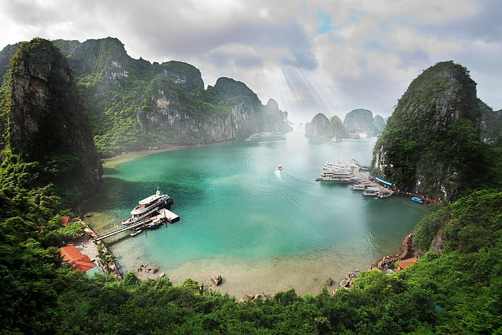 beach, boat, clouds, forest, Ha Long Bay, island, landscape, nature, photography, rocks, sea, ship, Sun Rays, tropical, Vietnam, HD wallpaper