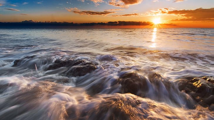 badan air di bawah awan putih pada siang hari, Pantai, Ladispoli, Matahari Terbenam, Sinar Matahari, Sinar Matahari, Italia, HD, 4K, Wallpaper HD