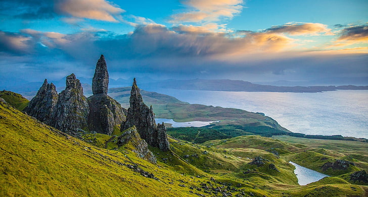 krajobraz charakter formacja skalna wzgórze jezioro chmury skye szkocja starzec ze storr, Tapety HD